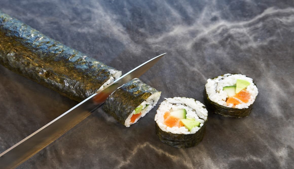 Norveç somonlu maki suşi