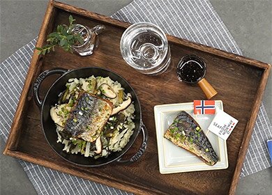 Seasonal Siraegi Radish Pot Rice Made with Norwegian Mackerel