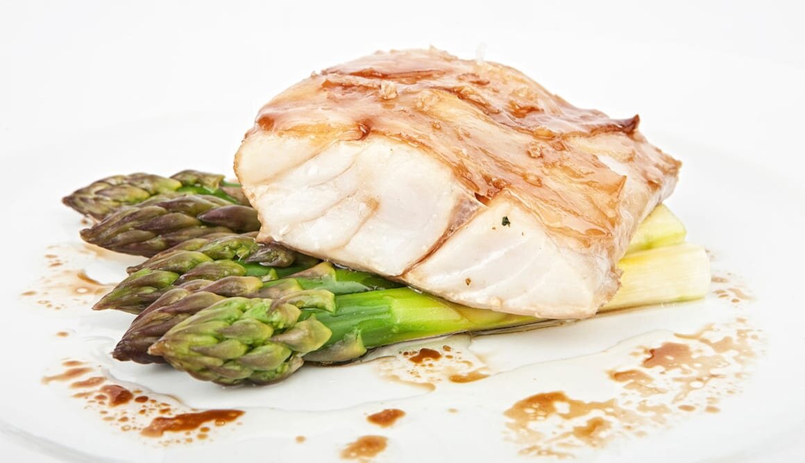 Oven-Baked Norwegian Saithe with Ginger and Asparagus