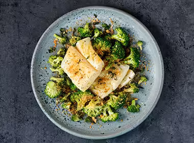 Norwegian Stockfish filet with broccoli and toasted breadcrumbs 