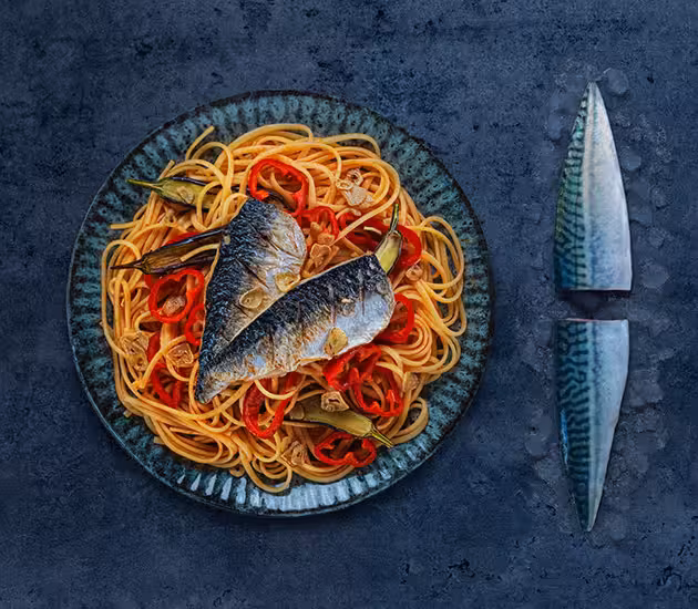 Norwegian mackerel with tomato pasta