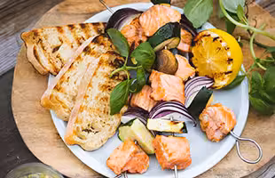 Norwegian salmon skewers with chili aioli