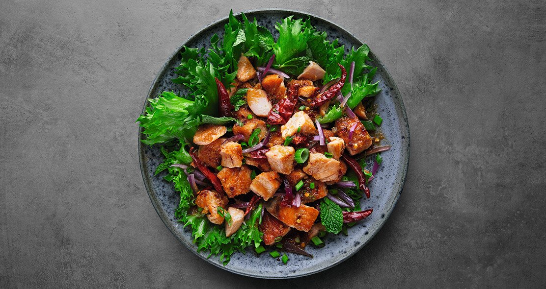 Spicy salad with Norwegian salmon