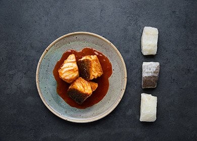 Norwegian salted cod "a la vizcaína"